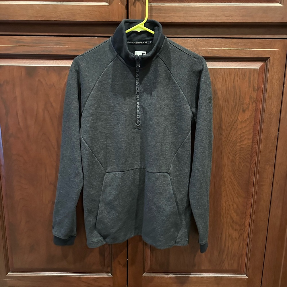 Men’s Under Armour quarter-zip sz M